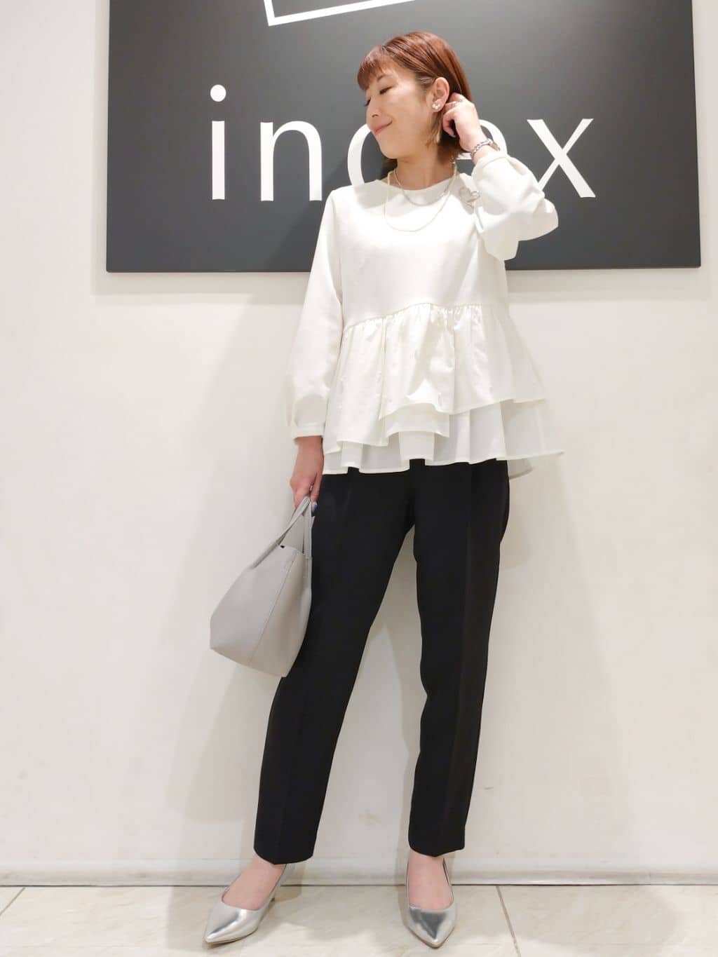 n.さんの「index｜◆カットジョーゼットドッキングペプラムトップス【洗濯機可】」を使ったコーディネート