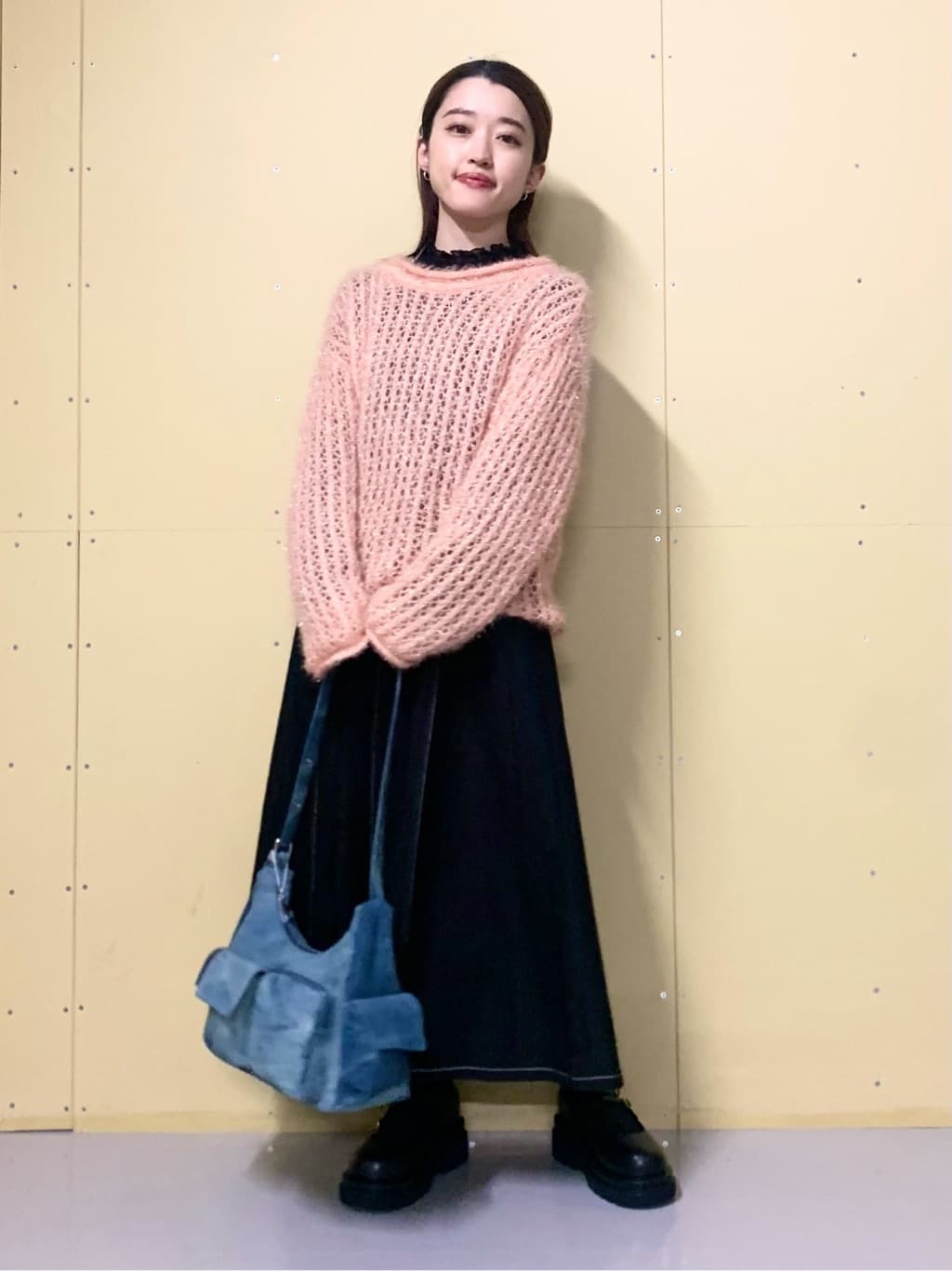 sahoさんの「THE SHOP TK｜シーズンレスで使える デニムタックスカート/洗える」を使ったコーディネート