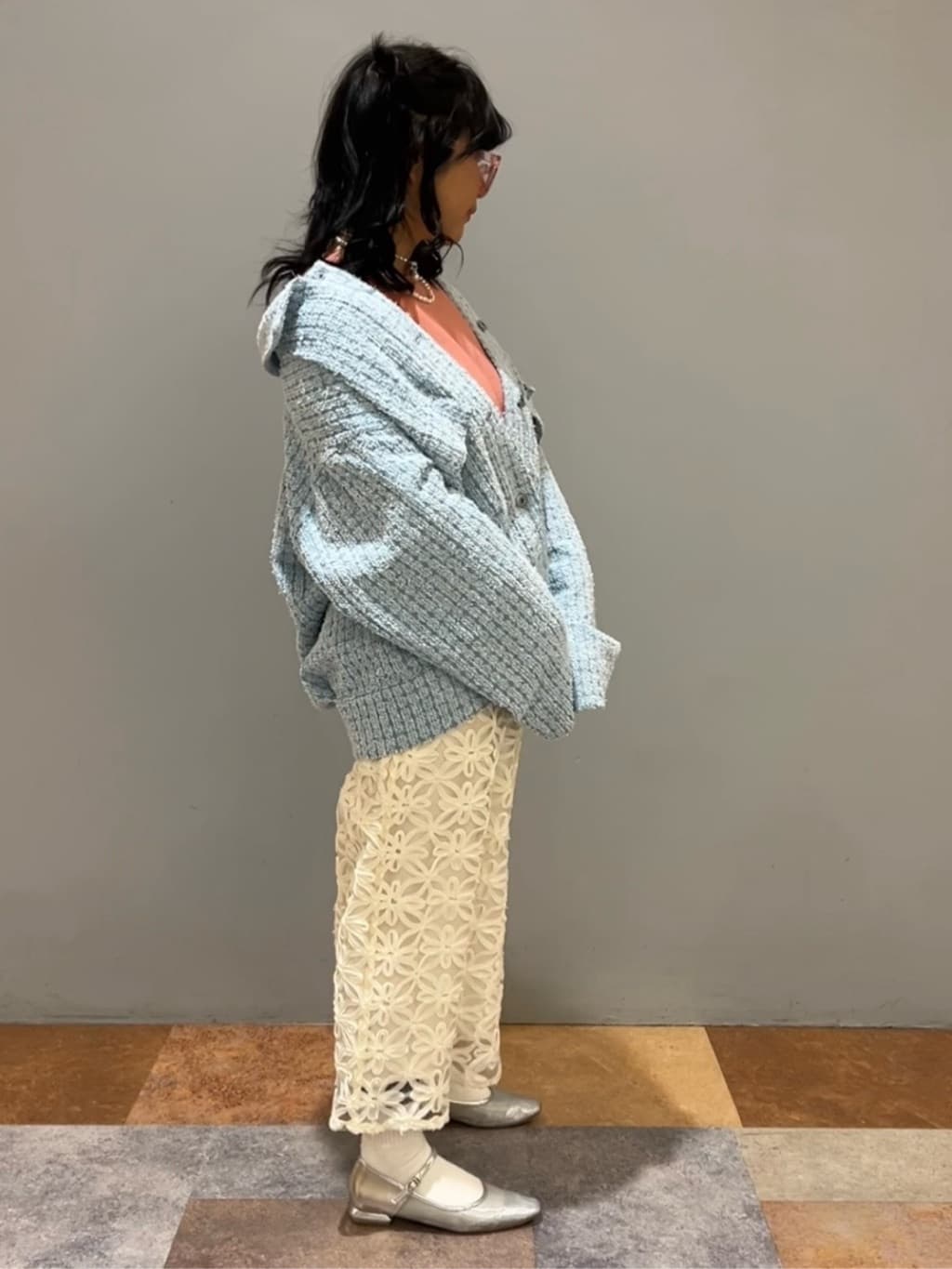 ひらのみさんの「THE SHOP TK｜◆ワンポイントチョーカー」を使ったコーディネート