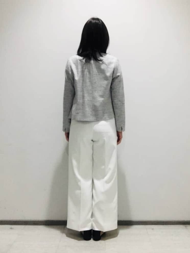 fujiさんの「INDIVI｜フラワーコサージュ」を使ったコーディネート