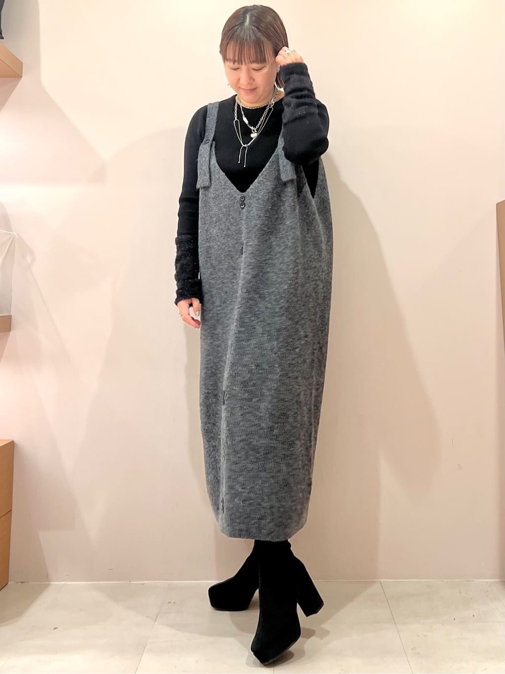TAKAさんの「ESPERANZA｜ゆる傾斜ショートブーツ」を使ったコーディネート