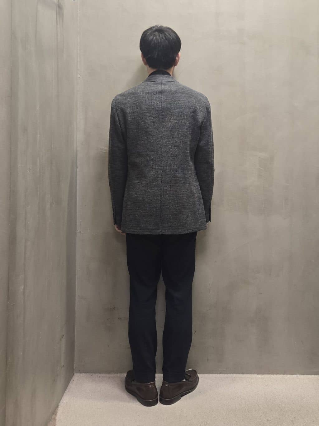白木駆さんの「TAKEO KIKUCHI｜【抗菌防臭/シーズンレス】シアサッカー ジャージシャツ」を使ったコーディネート