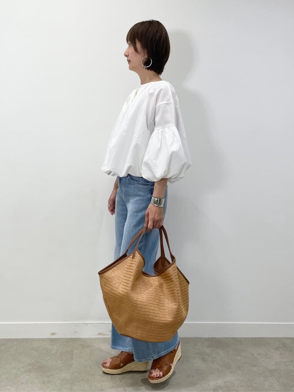 KAYOさんの「UNTITLED｜◆【MARILYN MOON】別注 前後2way バルーンスリーブブラウス」を使ったコーディネート