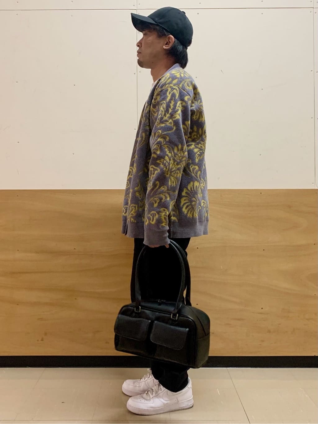MATUさんの「THE SHOP TK｜【オールシーズン穿ける！】7DAYSストレッチへリンボンパンツ　ON&hArr;OFF兼用」を使ったコーディネート