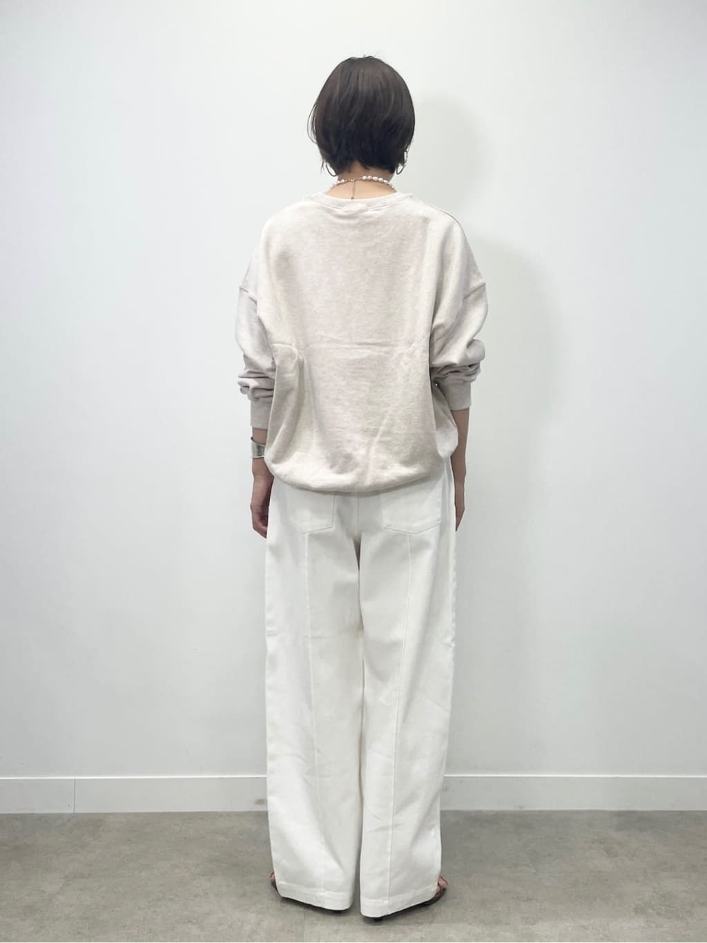 KAYOさんの「UNTITLED｜◆【Ca_CHIGNON】別注ロゴスウェット」を使ったコーディネート
