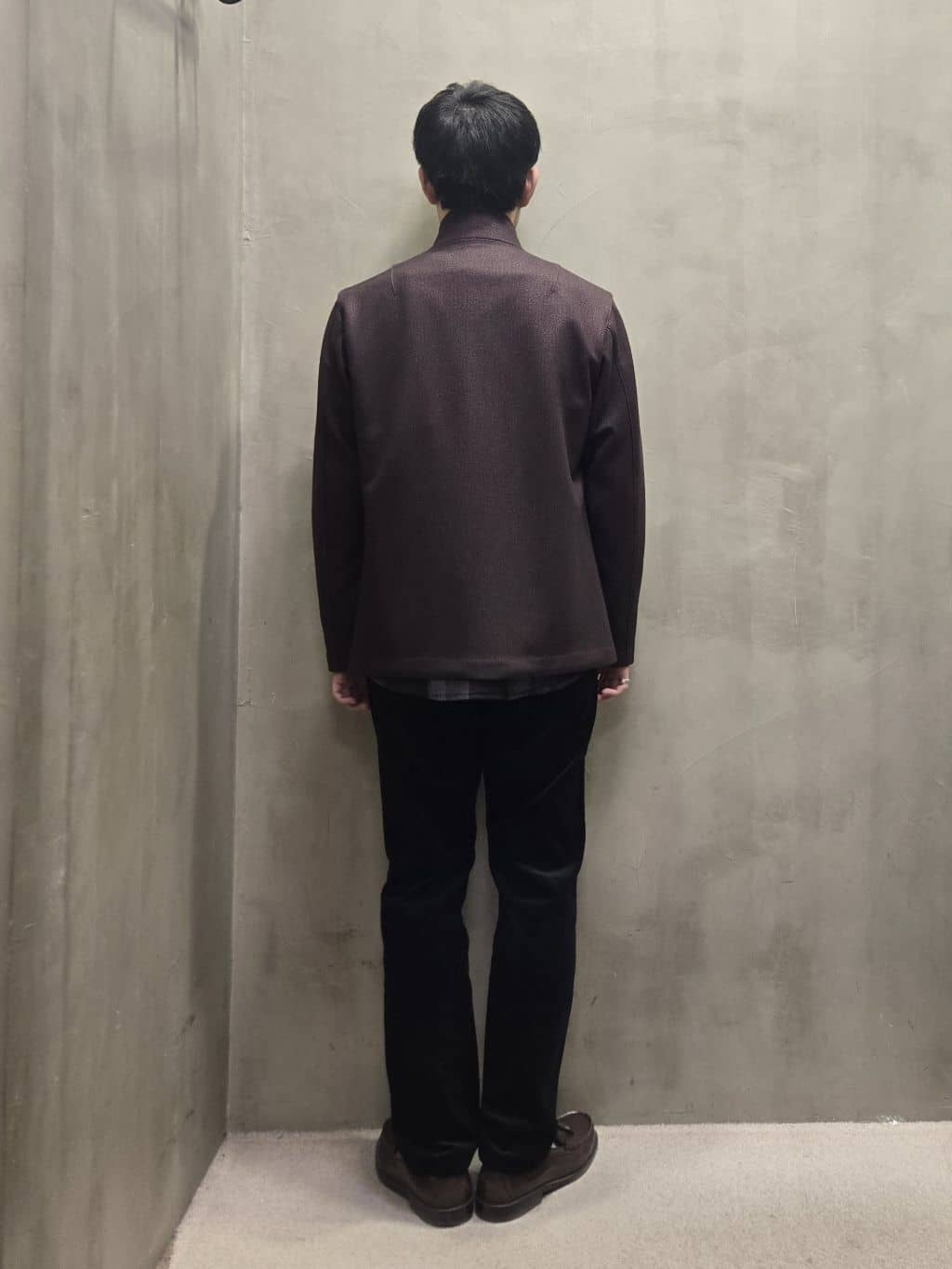 白木駆さんの「TAKEO KIKUCHI｜【DOWN FABRIC】ダウンファブリック スタンドカラーブルゾン」を使ったコーディネート