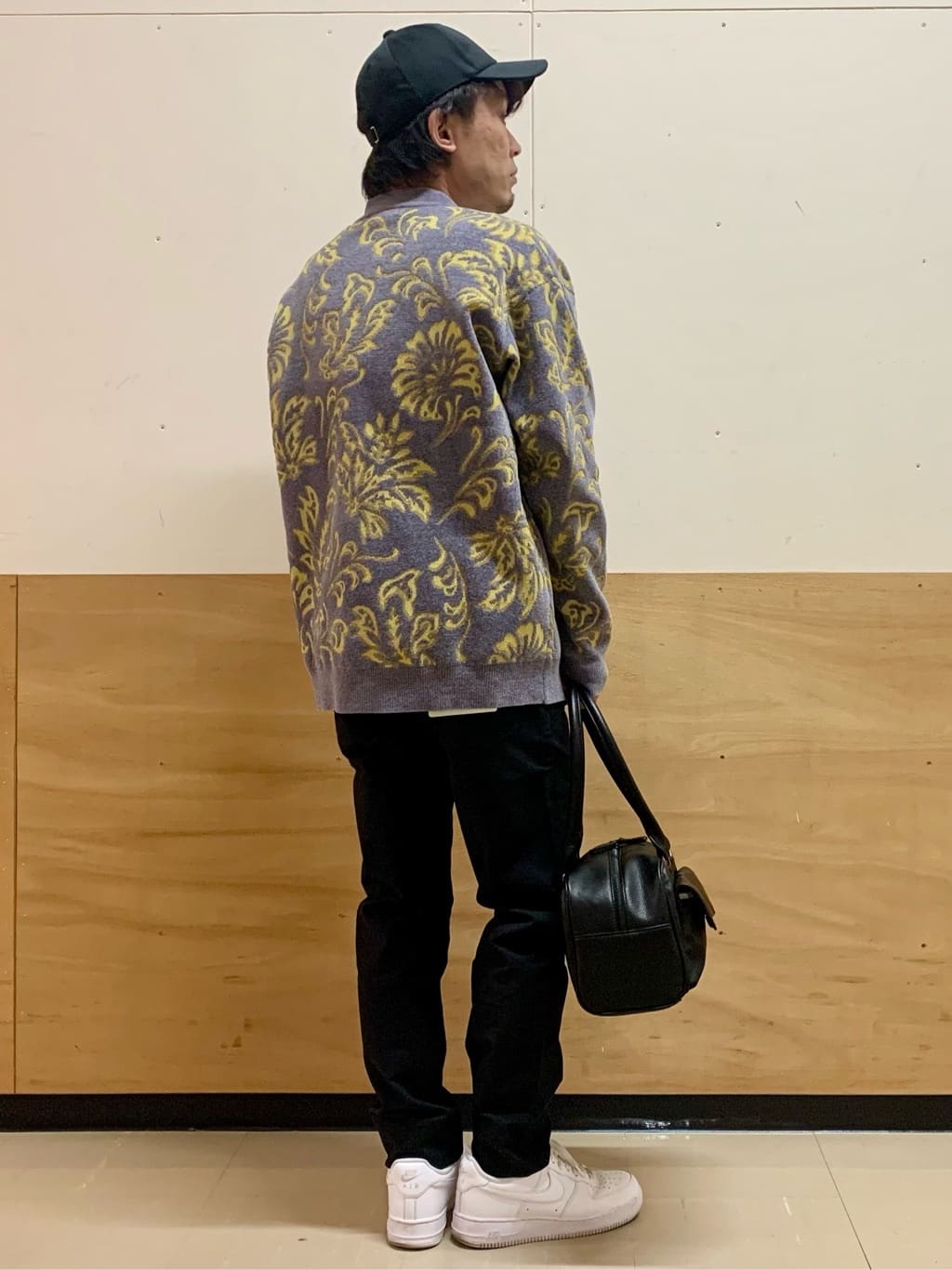 MATUさんの「THE SHOP TK｜【オールシーズン穿ける！】7DAYSストレッチへリンボンパンツ　ON&hArr;OFF兼用」を使ったコーディネート