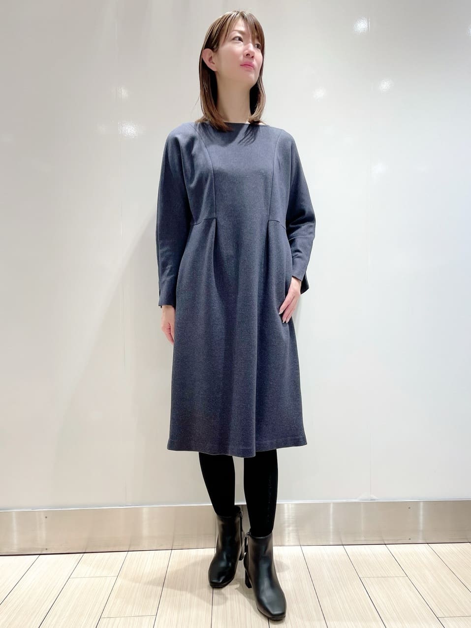 タカハシさんの「Reflect｜◆【夏SALE】ドルマンスリーブストレートシルエットワンピース」を使ったコーディネート