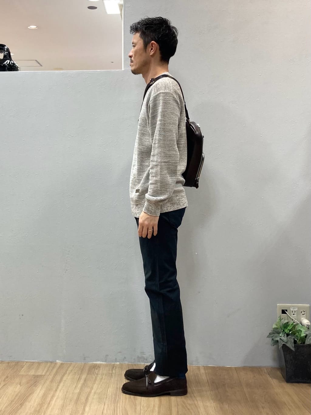 シュンさんの「TAKEO KIKUCHI｜【Made in JAPAN】播州織 ストレッチ パンツ」を使ったコーディネート