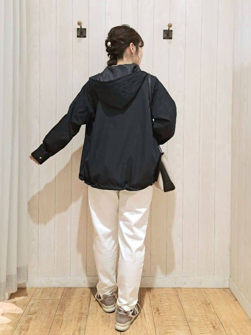 SAKIさんの「SHOO･LA･RUE｜◆【洗える/SS-3L/美脚シルエット】アクティブ派のデニム イージーテーパードパンツ」を使ったコーディネート