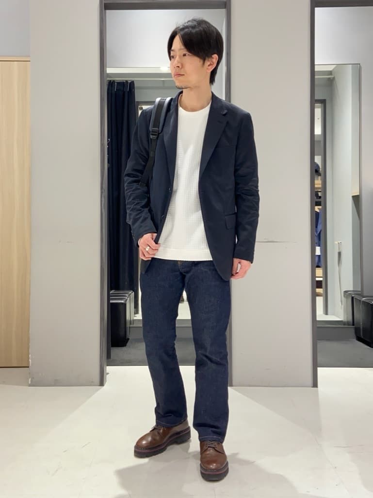 わいずみさんの「TAKEO KIKUCHI｜【モンスターストレッチ】日本製 ワンウォッシュ デニムパンツ」を使ったコーディネート