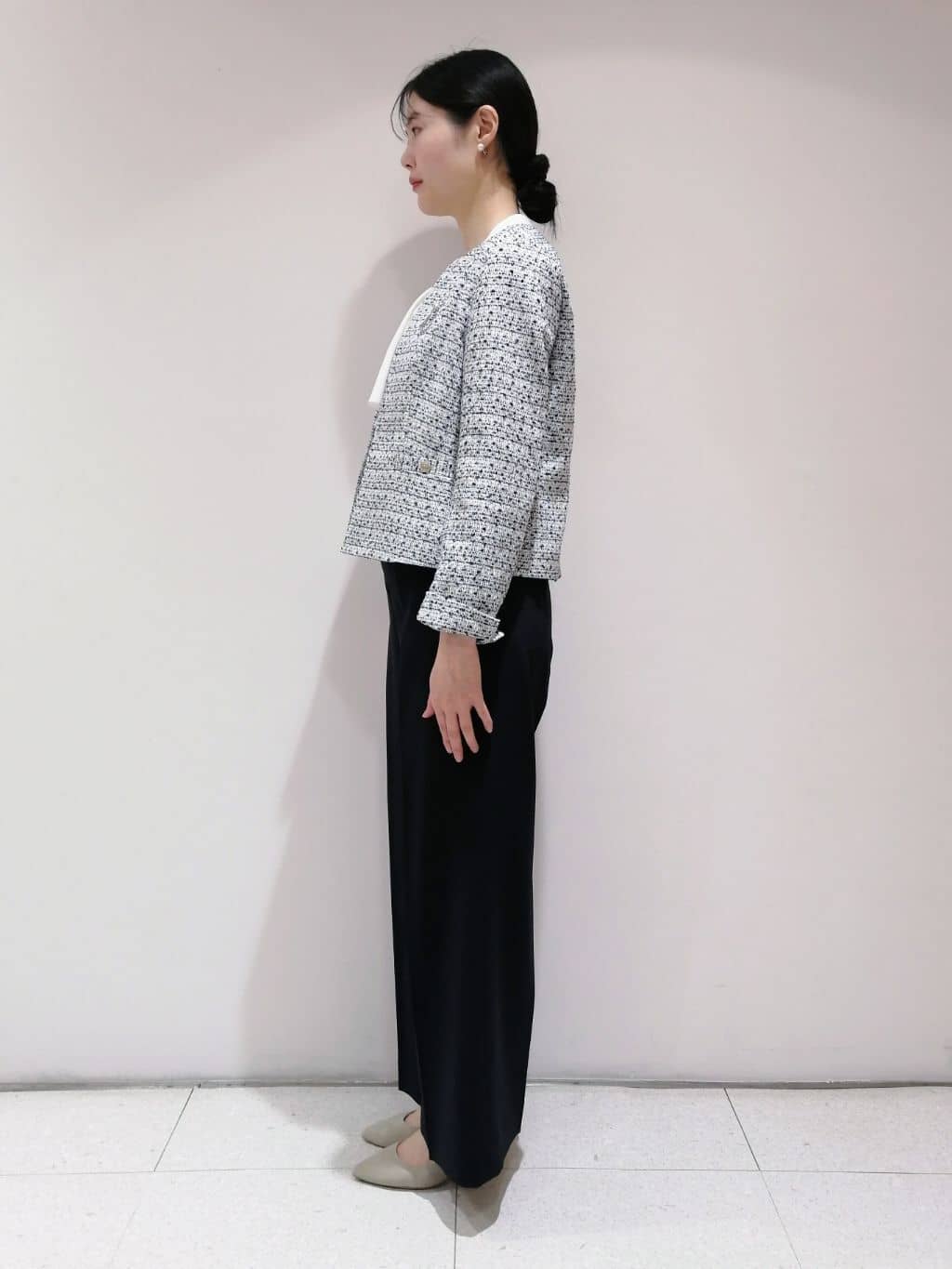 ayanoさんの「INDIVI｜【洗える／UVケア／スーツ】ストレッチワイドパンツ」を使ったコーディネート