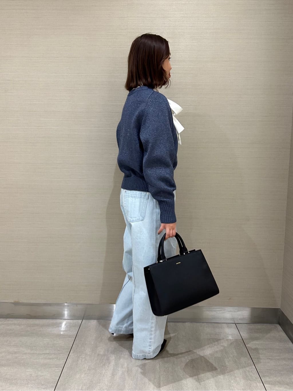 kanoさんの「UNTITLED｜◆カーブシルエット ワイドデニム」を使ったコーディネート