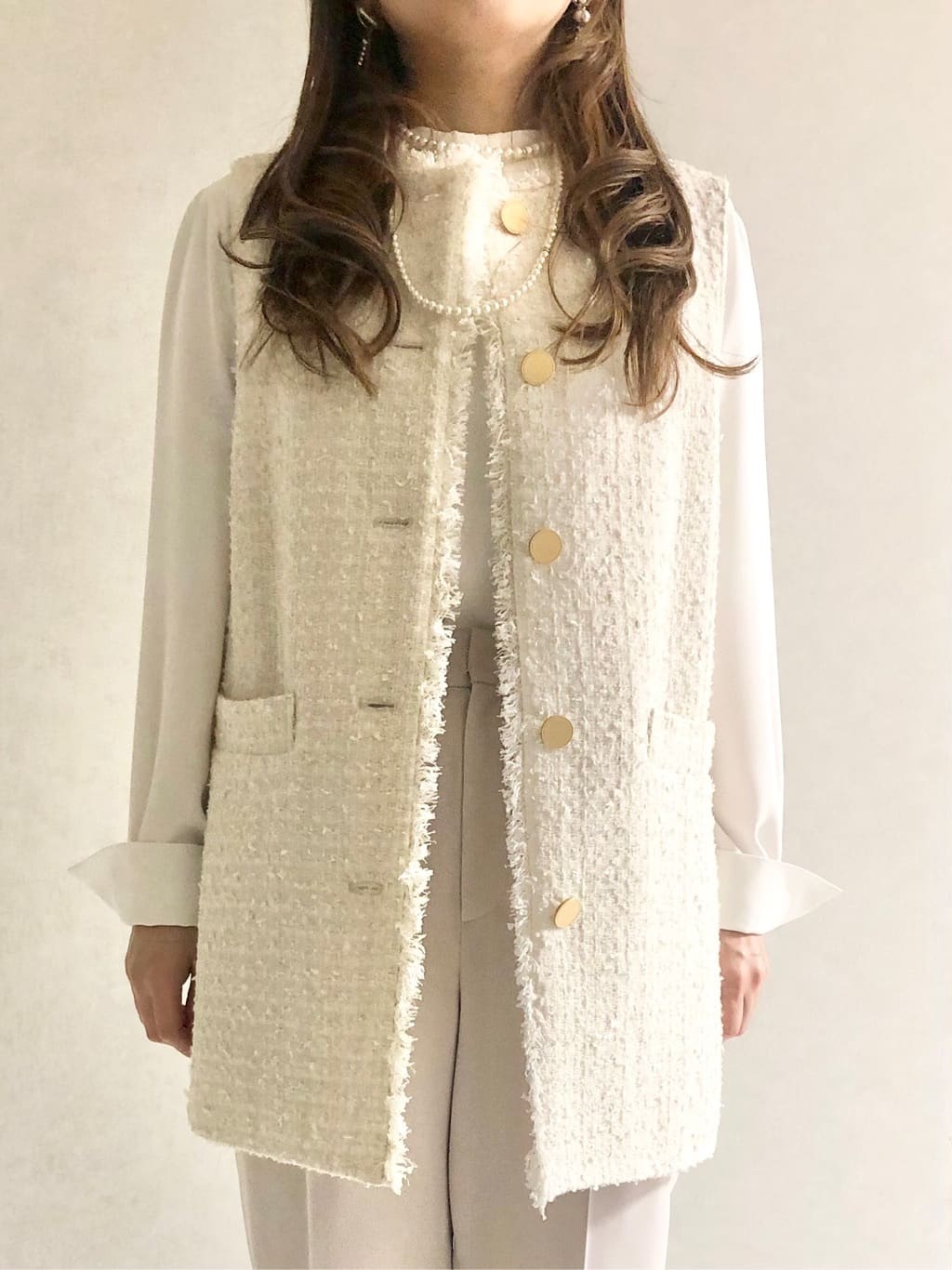 sayuさんの「UNTITLED｜◆【通勤スーツ】タックテーパードパンツ」を使ったコーディネート
