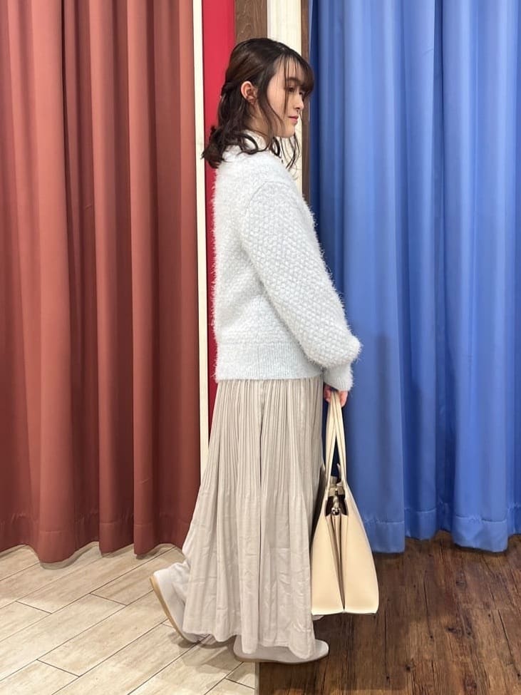 ゑさんの「SHOO･LA･RUE｜◆【S-3L/洗える/セレモニー】さらり軽やか スタンドカラー フリルブラウス」を使ったコーディネート
