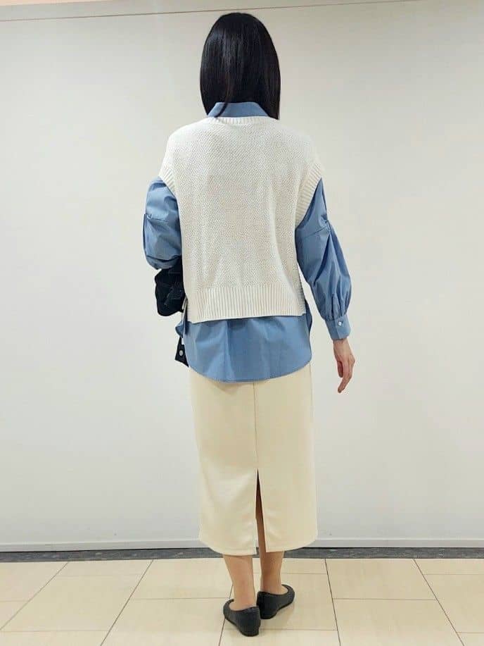 saiさんの「Reflect｜◆【夏SALE／E‐QUALITY／手洗い可】ケーブル編みニットベスト＋シャツセット」を使ったコーディネート