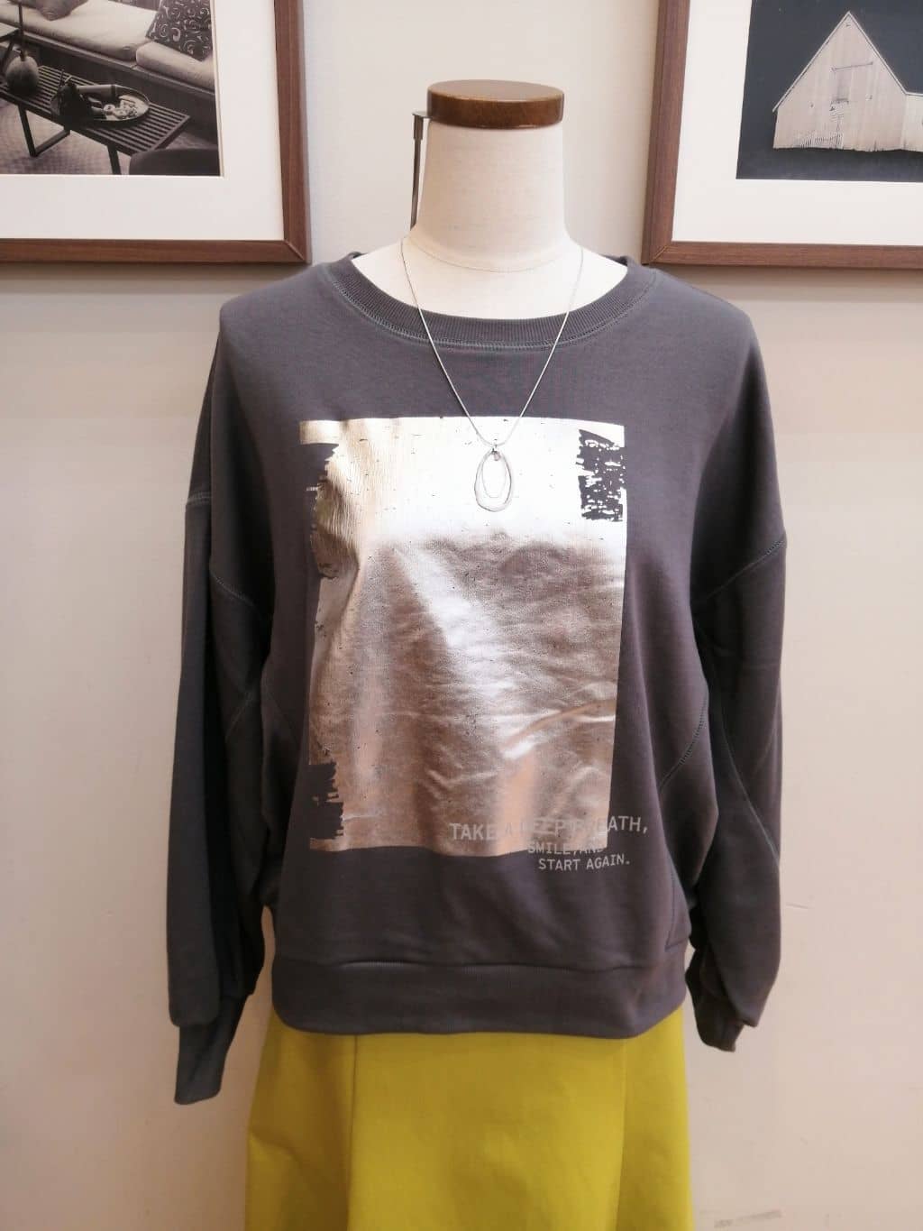 maiさんの「SHOO･LA･RUE｜◆洗えるサッと履けるニットスニーカー」を使ったコーディネート