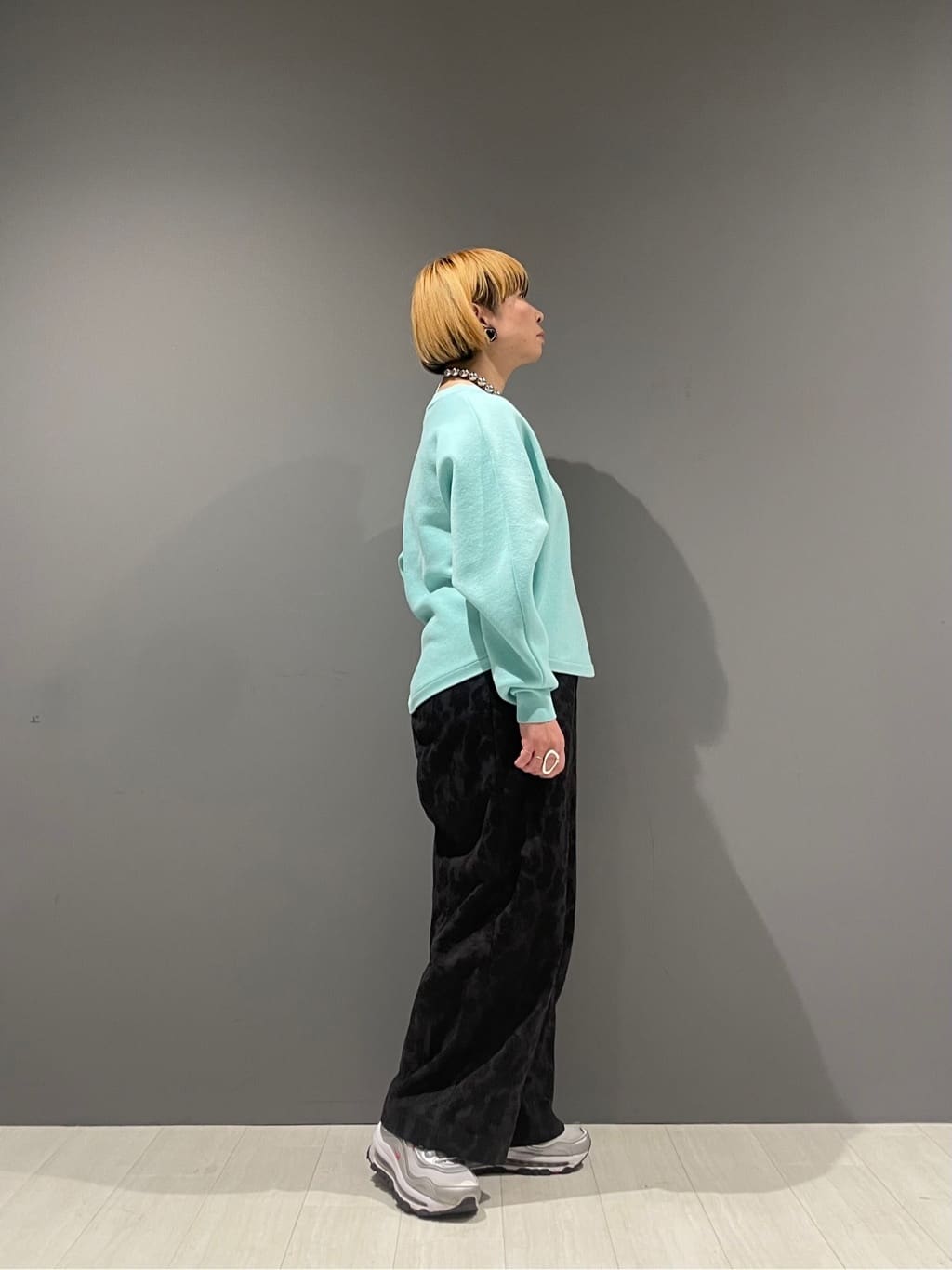 KOUさんの「INDIVI｜」を使ったコーディネート