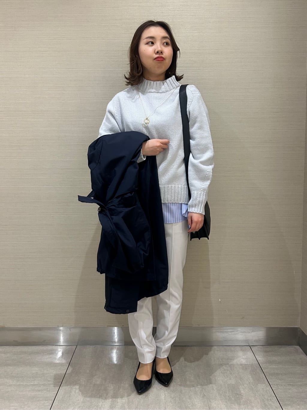 kanoさんの「UNTITLED｜◆【後ろウエストゴム/きれいめ】ストレッチ テーパードパンツ」を使ったコーディネート