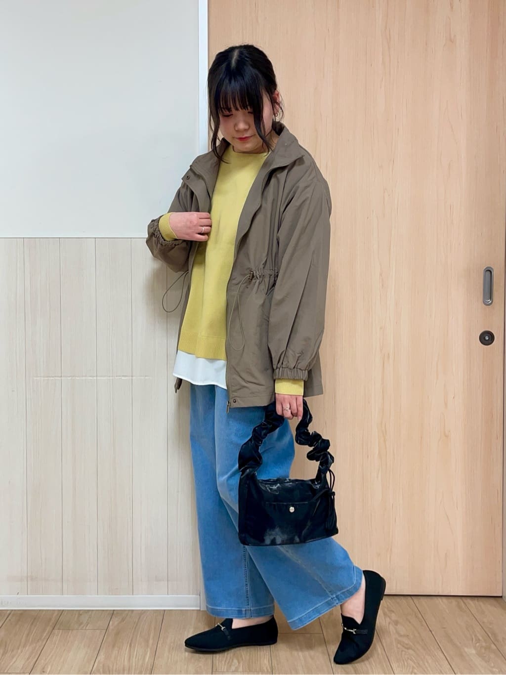 nanaseさんの「SHOO･LA･RUE｜◆【撥水/防花粉】大人のデイリースタイルに スタンドカラーブルゾン」を使ったコーディネート