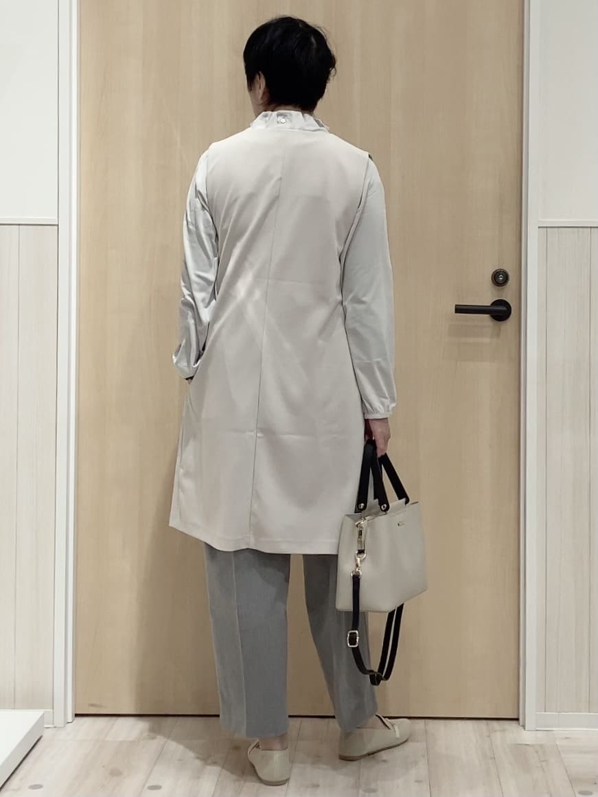 ノンさんの「SHOO･LA･RUE｜◆【洗える/S-3L/セットアップ可】セレモニーや通勤にも カットジョーゼット ジレ」を使ったコーディネート