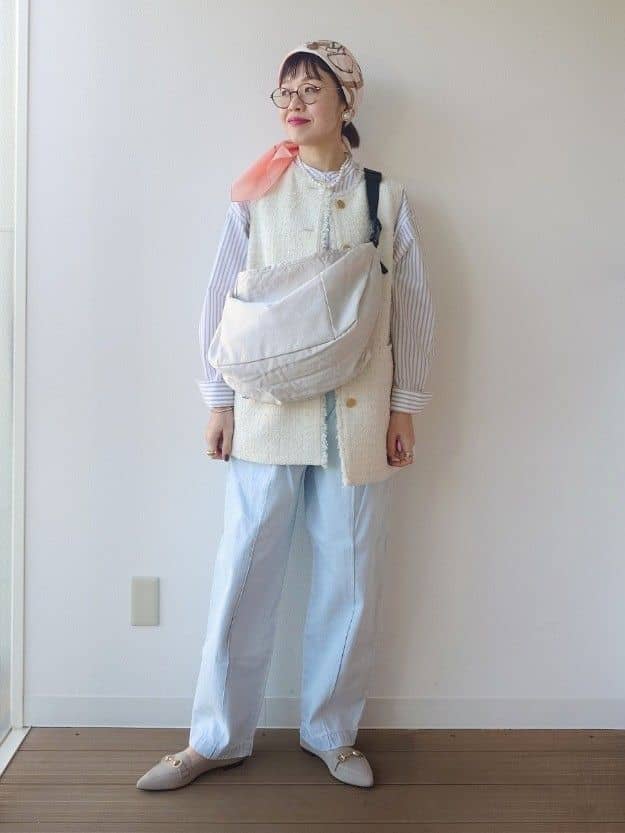 MUTSUKOさんの「UNTITLED｜【手洗い／88cm正方形】バイカラーハーネススカーフ」を使ったコーディネート