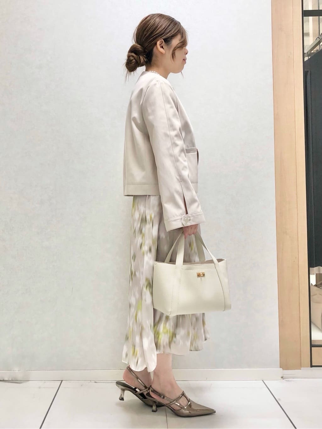 sayuさんの「UNTITLED｜◆【きれいめ/軽羽織り】コットンライク クルーネックジャケット」を使ったコーディネート