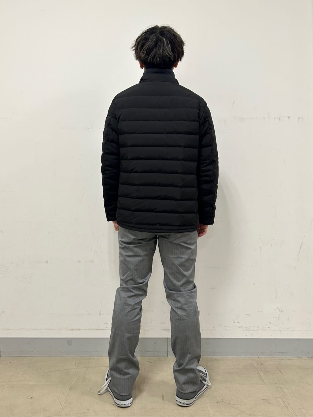 Hiroさんの「TAKEO KIKUCHI｜【全7サイズ&times;8色展開！】トップマルチヘリンボン パンツ」を使ったコーディネート
