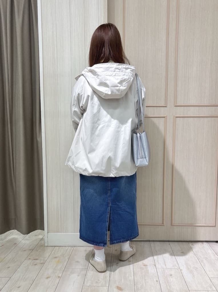 AMI55さんの「SHOO･LA･RUE｜◆【S-LL/洗える】年中穿ける デニム ナロースカート」を使ったコーディネート