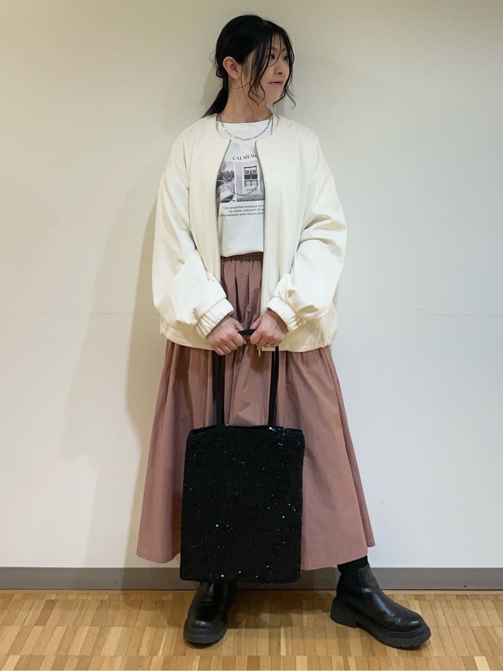 フナキさんの「UNTITLED｜◆【洗える/春の軽羽織り】ダンボール ノーカラーブルゾン」を使ったコーディネート