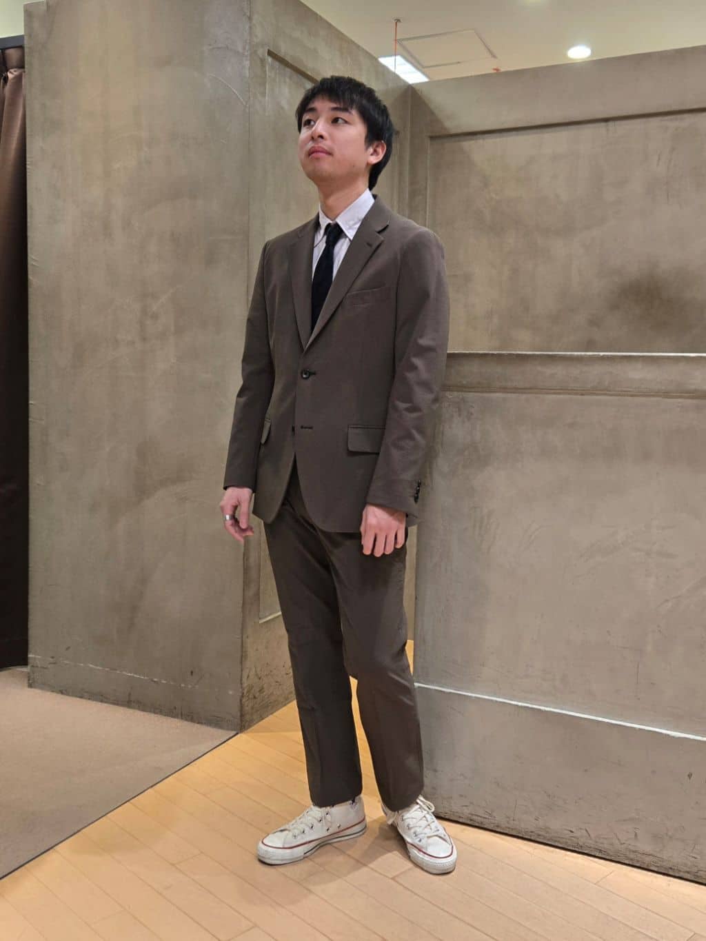 白木駆さんの「TAKEO KIKUCHI｜【Made in JAPAN】市松紋 ドレスシャツ」を使ったコーディネート