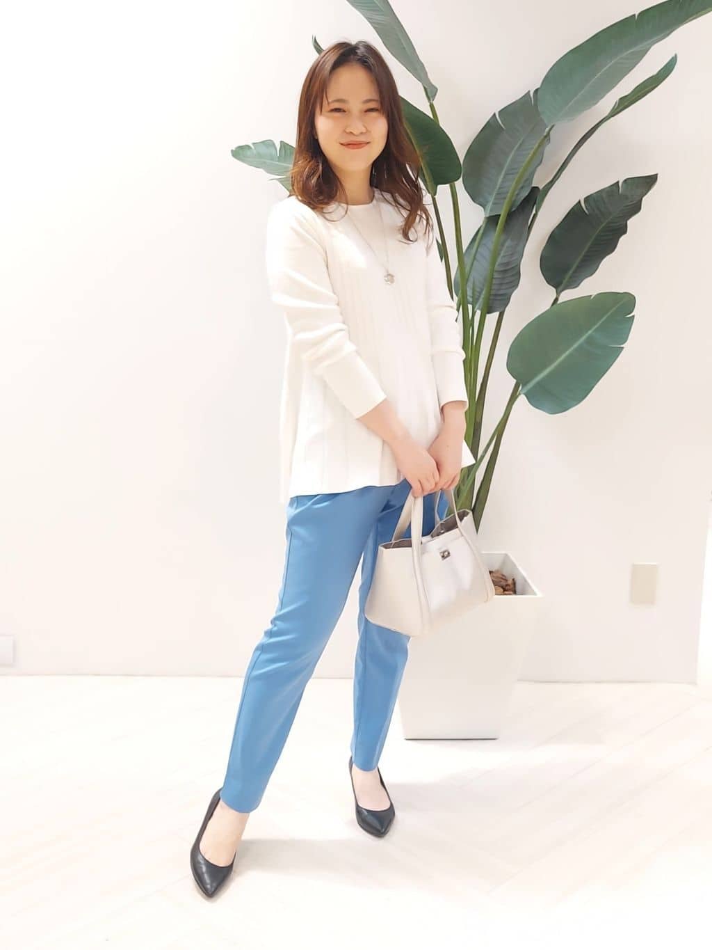 YuKaRiさんの「UNTITLED｜トリプルワントップペンダント」を使ったコーディネート
