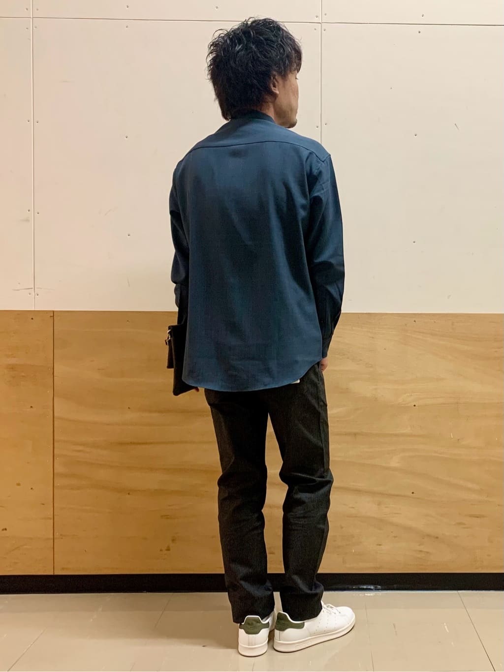 MATUさんの「THE SHOP TK｜【オールシーズン穿ける！】7DAYSストレッチへリンボンパンツ　ON&hArr;OFF兼用」を使ったコーディネート