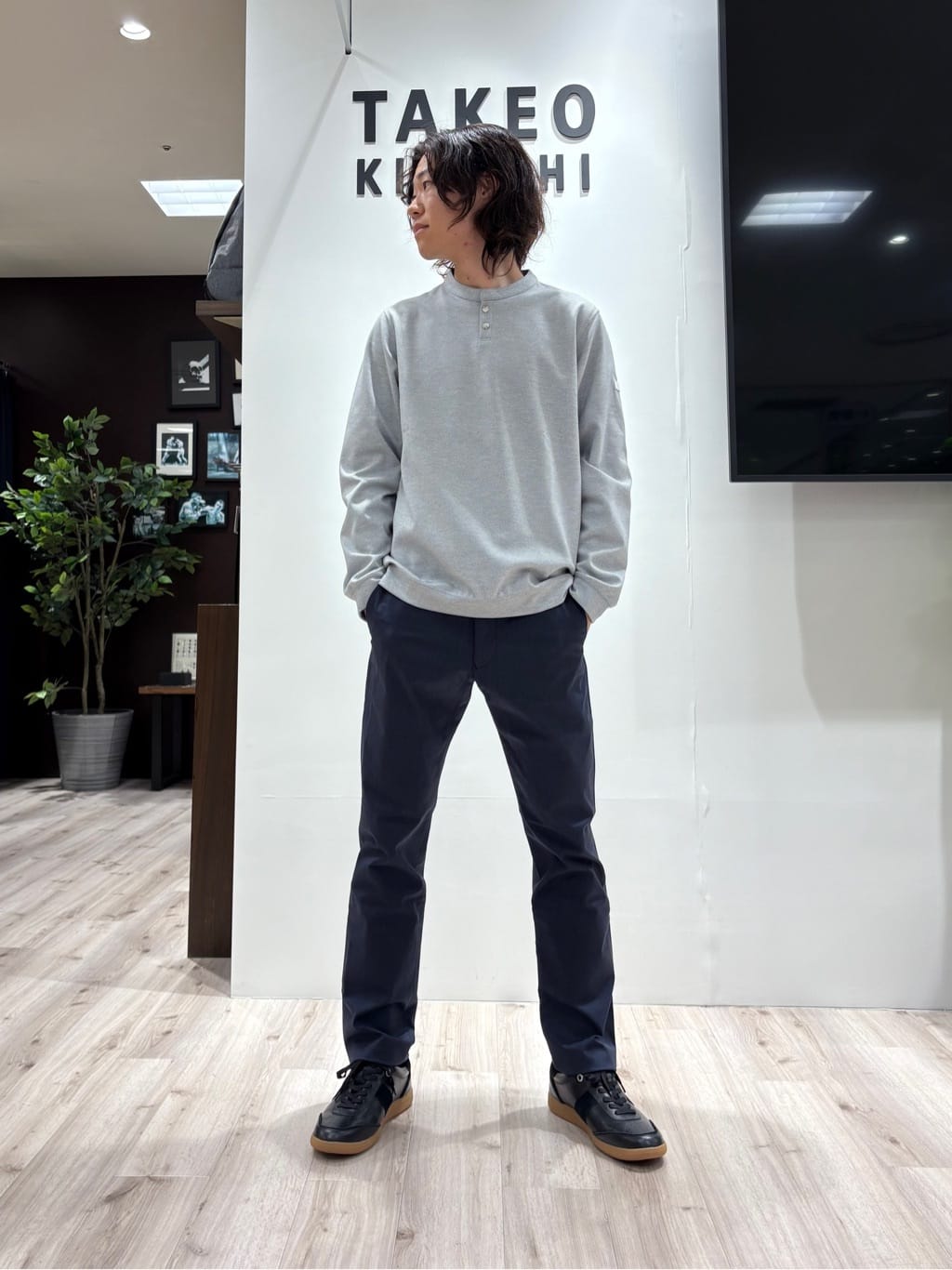 Kaiさんの「TAKEO KIKUCHI｜【全7サイズ&times;8色展開！】トップマルチヘリンボン パンツ」を使ったコーディネート