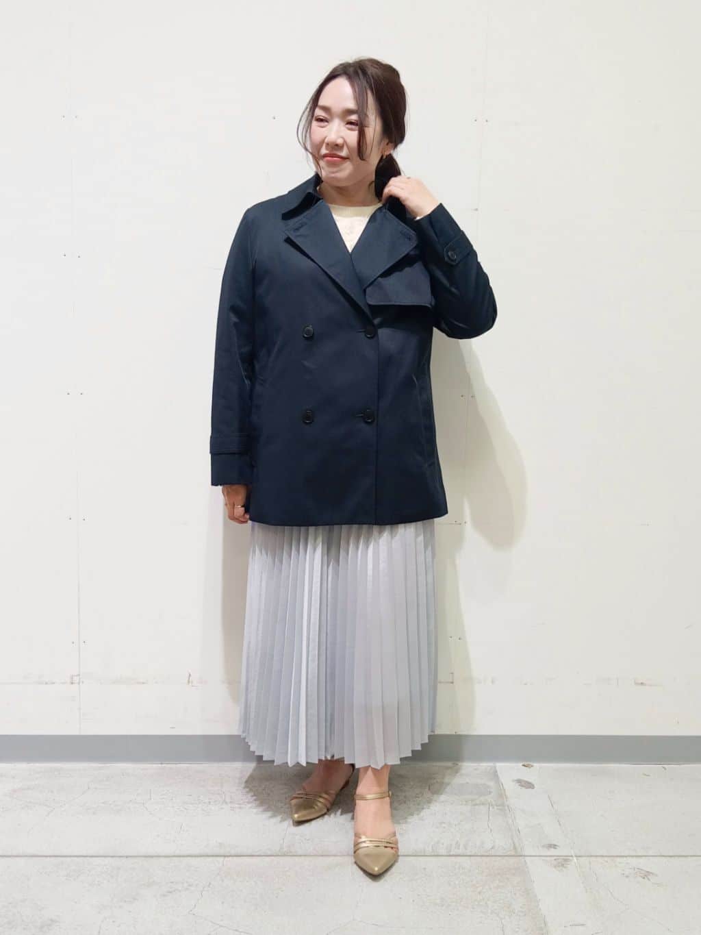 kaoさんの「INDIVI｜【撥水／UVケア】ミドル丈トレンチコート」を使ったコーディネート