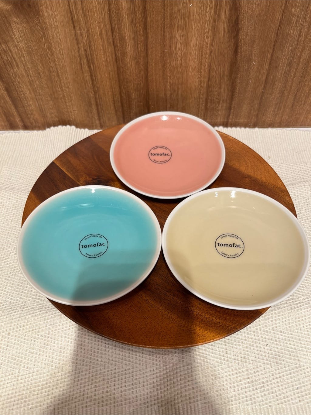 アリオ川口さんの「212 KITCHEN STORE｜アカシア薄型プレート ラウンド 230」を使ったコーディネート
