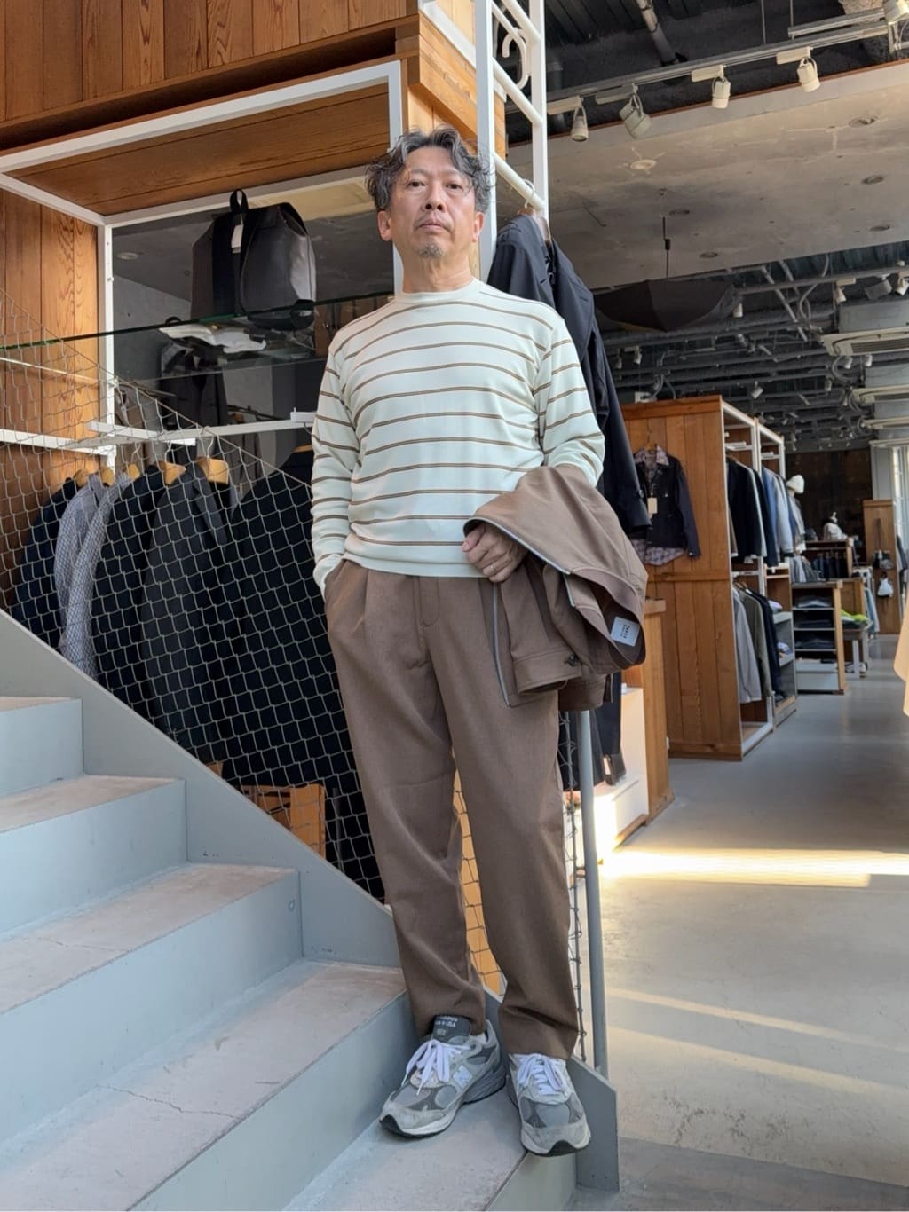 デザイナーTAKEman さんの「TAKEO KIKUCHI｜◆【体温フィットベルト搭載】ZeRoG(R)fit（ゼロジーフィット）バックパック」を使ったコーディネート