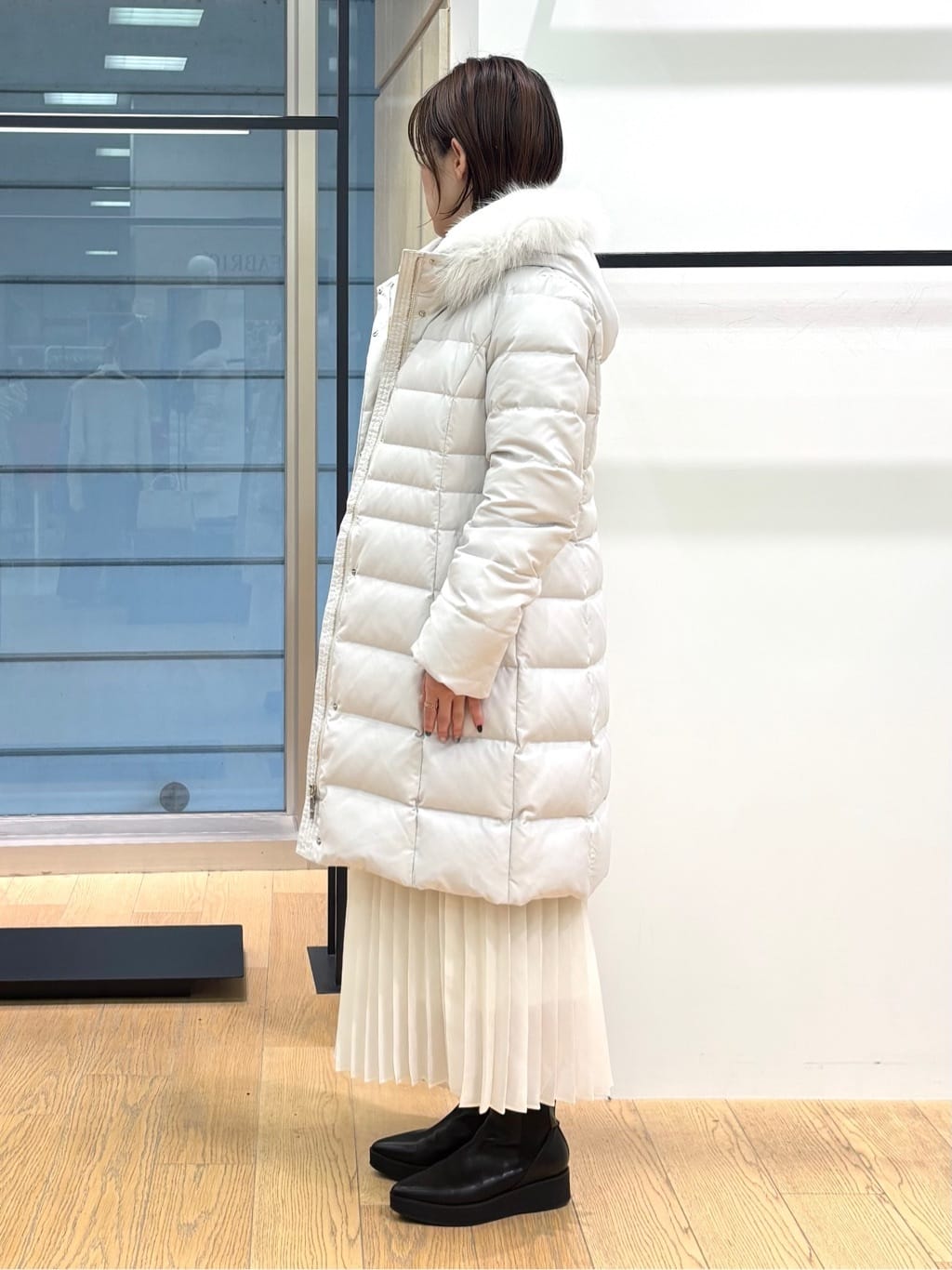 asamiさんの「INDIVI｜【名品／撥水／抗菌防臭】ロング リサイクルダウンコート」を使ったコーディネート