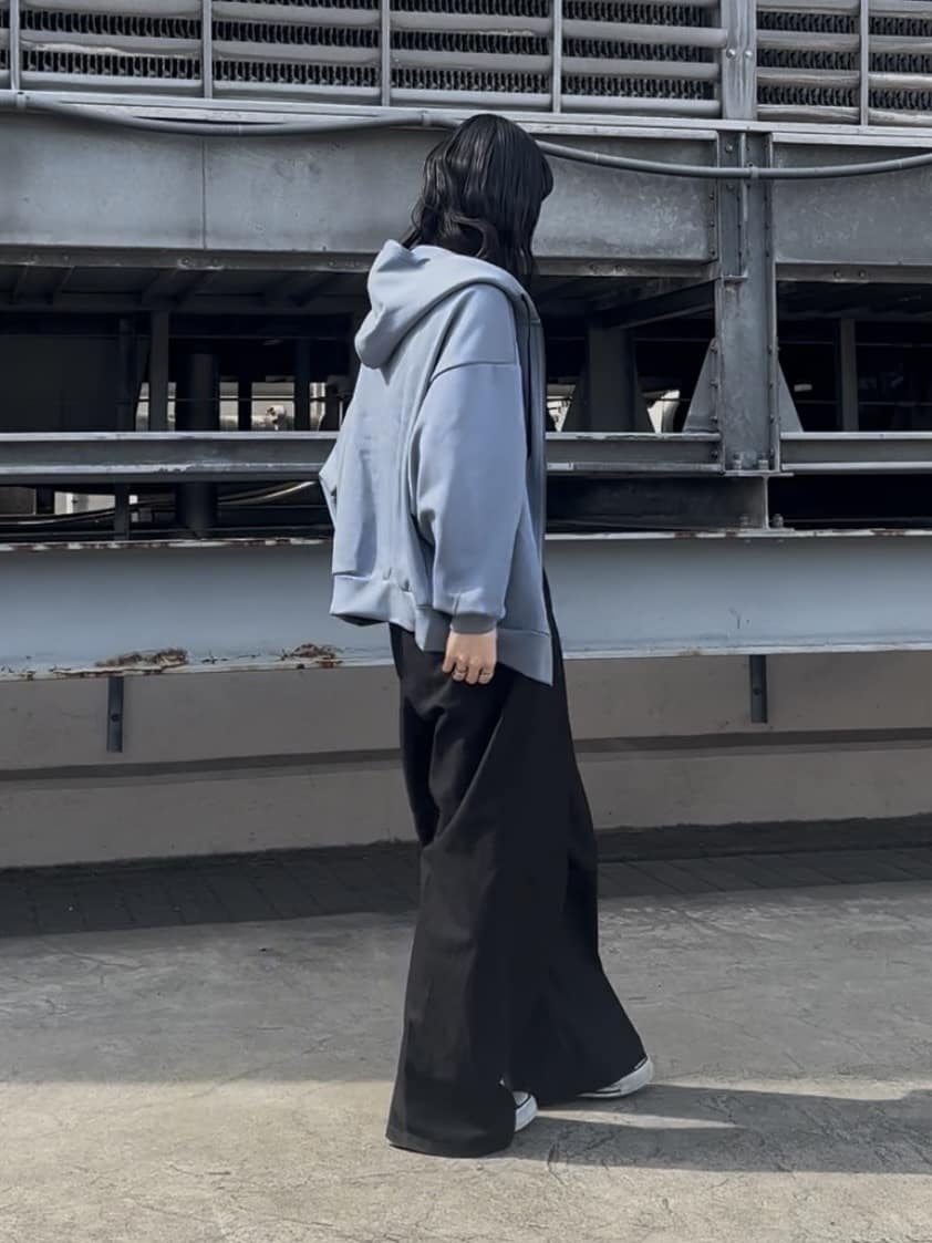 ミヅキさんの「tk.TAKEO KIKUCHI｜◆ワンポイントジップパーカー」を使ったコーディネート