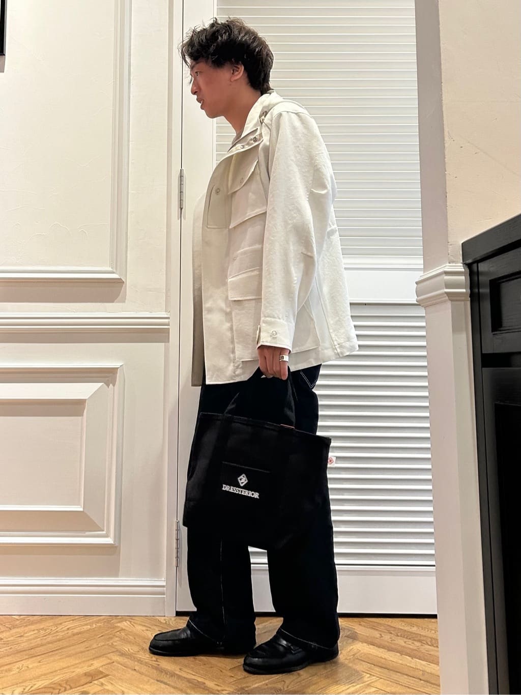 須田　慎二郎さんの「DRESSTERIOR｜【撥水加工/Safari5月号掲載】ローファー」を使ったコーディネート