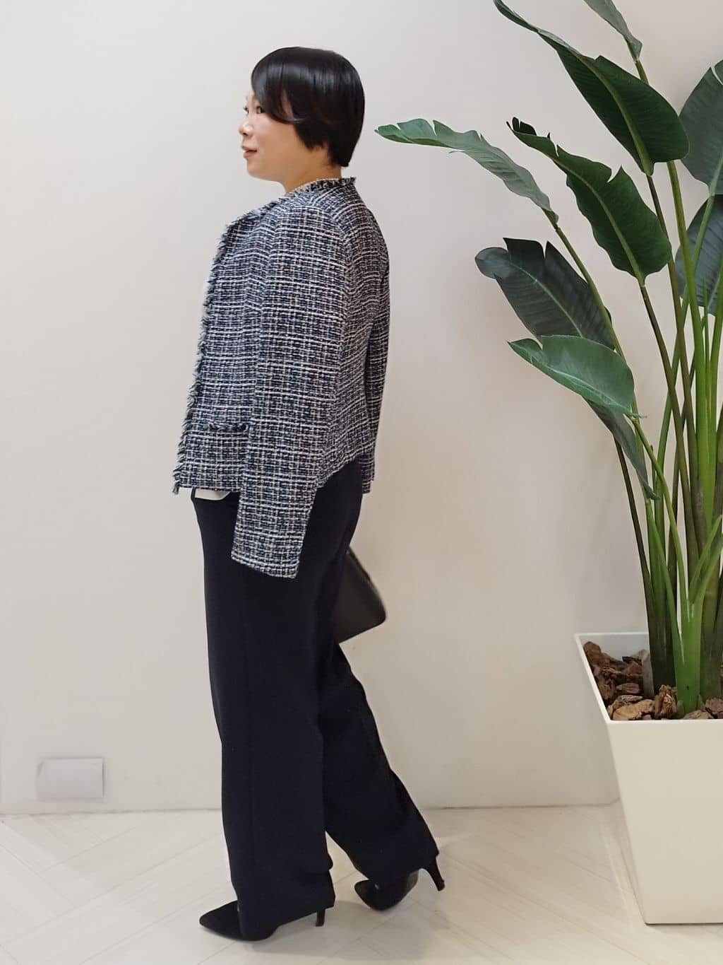 s u g iさんの「UNTITLED｜【セレモニー】パール調フリークリップネックレス」を使ったコーディネート