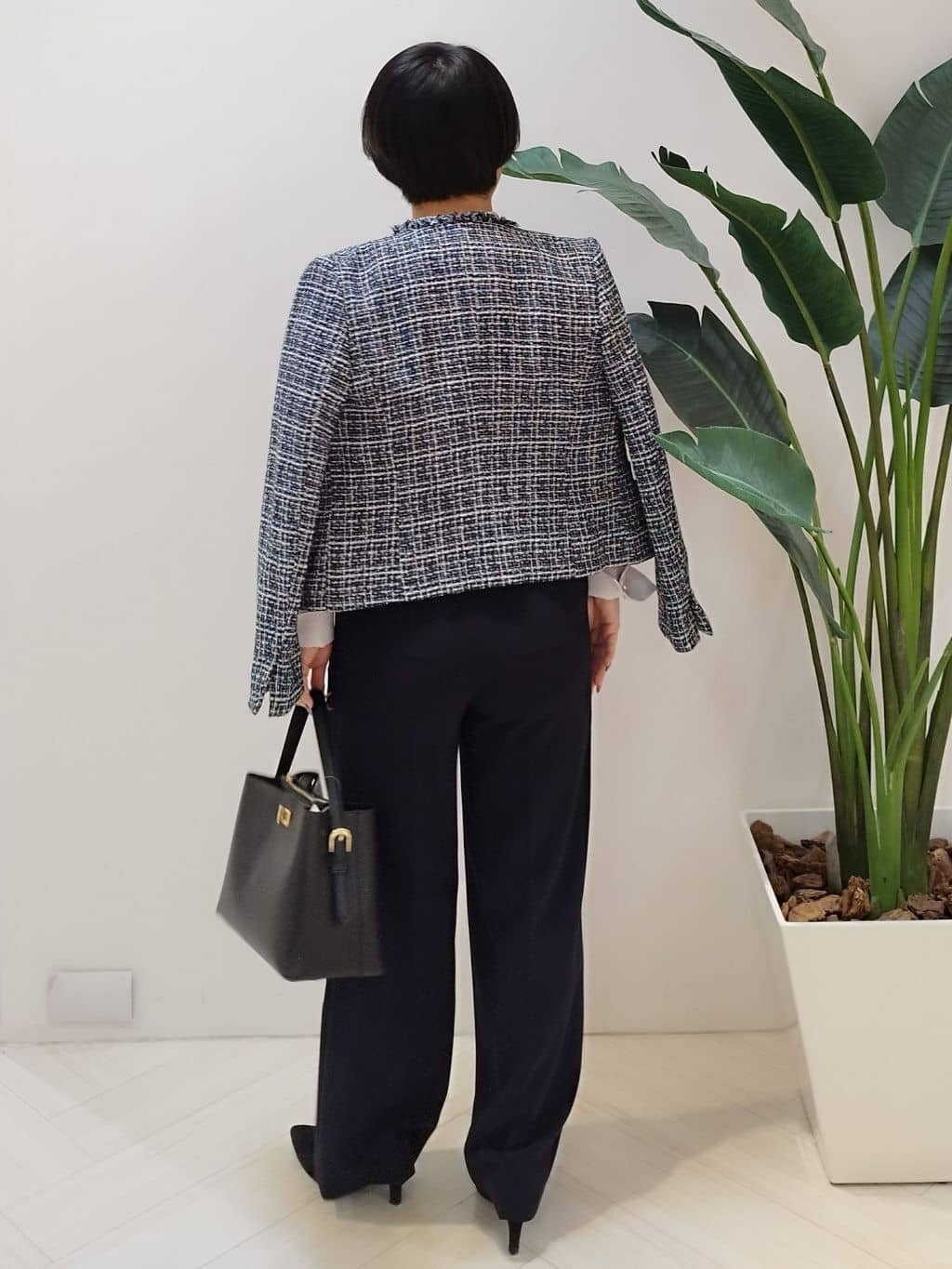 s u g iさんの「UNTITLED｜【セレモニー】パール調フリークリップネックレス」を使ったコーディネート