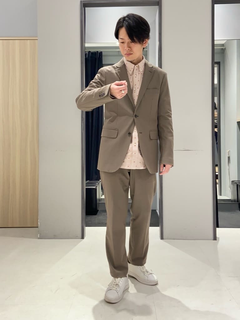 わいずみさんの「TAKEO KIKUCHI｜ハットモチーフ ジャカード ストライプ シャツ」を使ったコーディネート