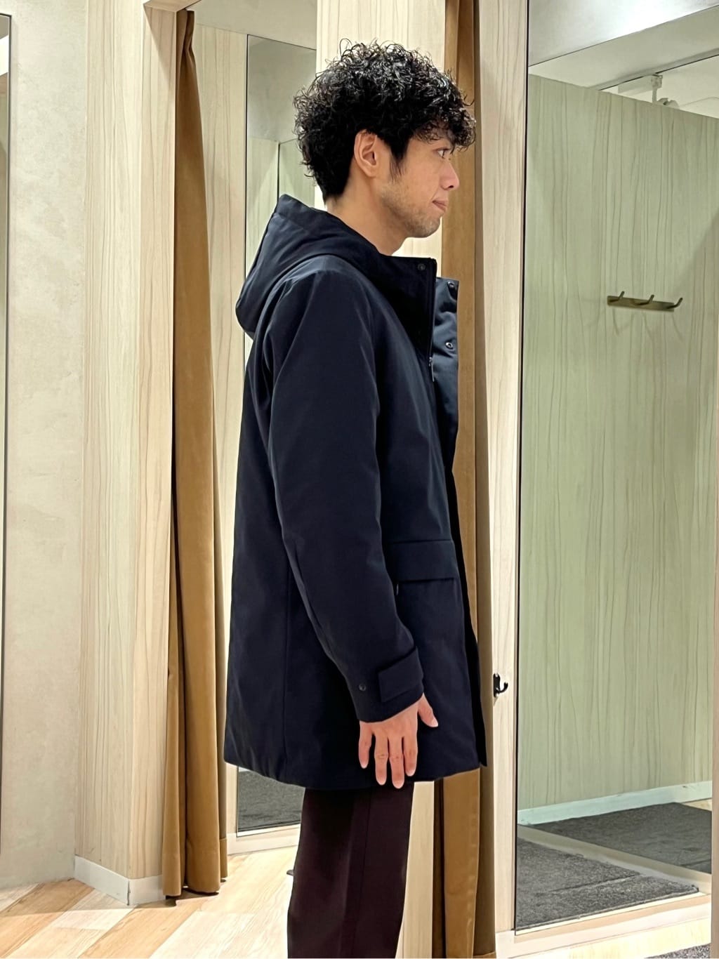 URAさんの「TAKEO KIKUCHI｜【Made in JAPAN】播州織 ストレッチ パンツ」を使ったコーディネート