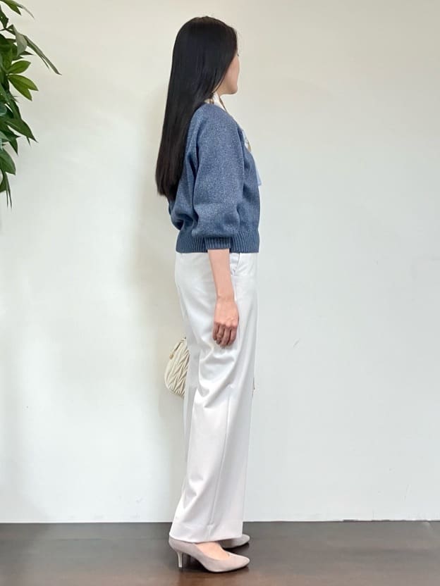 カレンさんの「UNTITLED｜【手洗い／88cm正方形】バイカラーハーネススカーフ」を使ったコーディネート