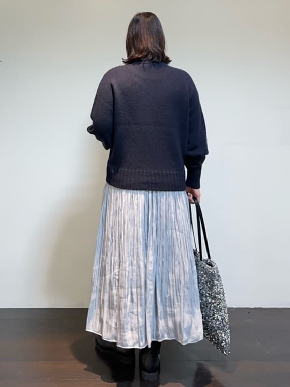 Asamiさんの「UNTITLED｜トリプルワントップペンダント」を使ったコーディネート