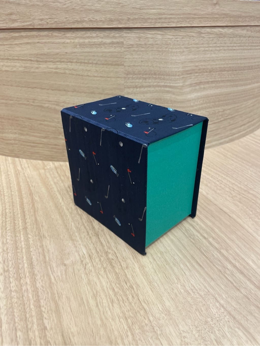 川口さんの「TAKEO KIKUCHI｜【BOXセット】Enjoy Sports ネクタイ＆タイバー」を使ったコーディネート