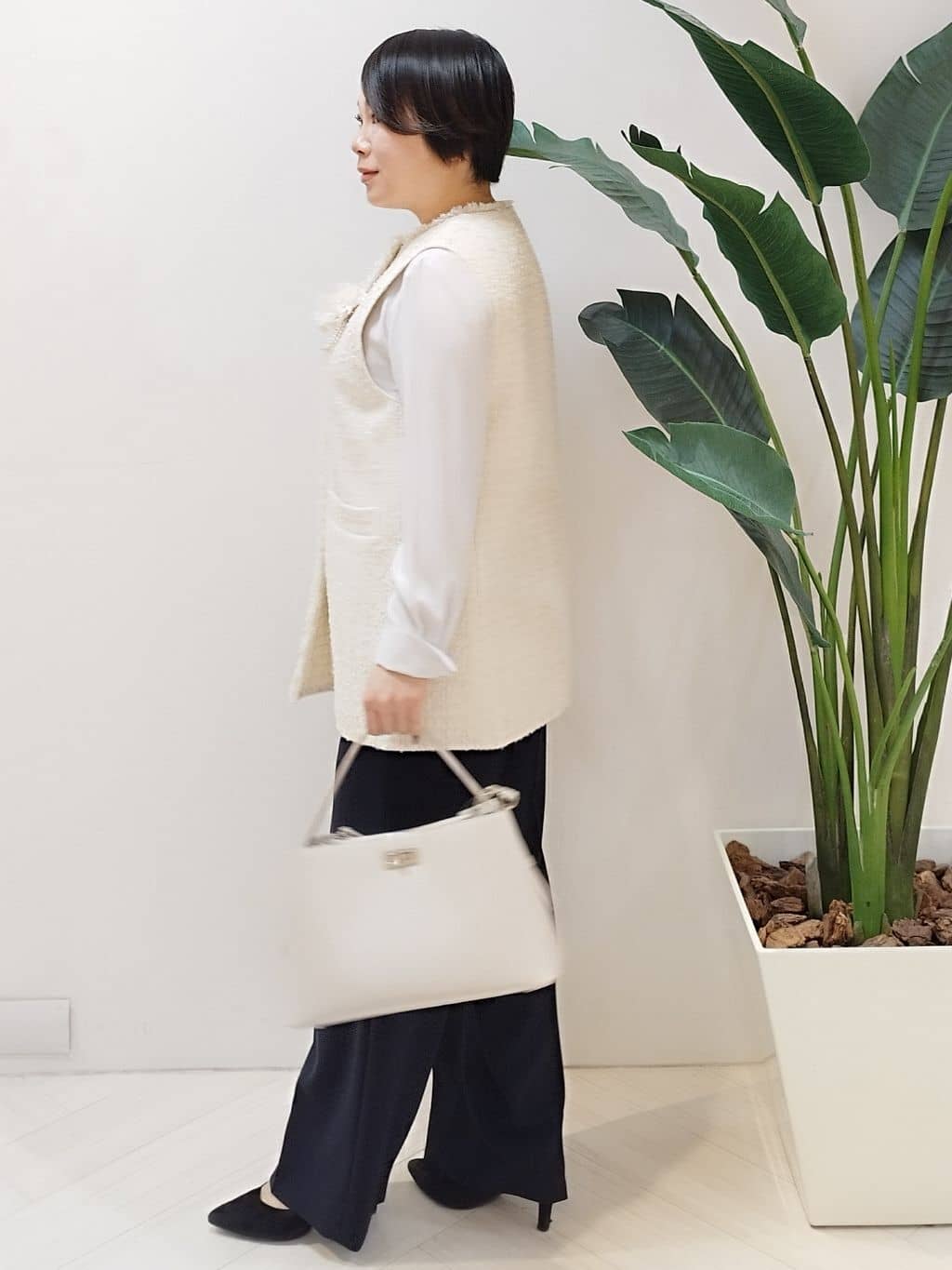 s u g iさんの「UNTITLED｜◆【通勤スーツ】ワイドパンツ」を使ったコーディネート
