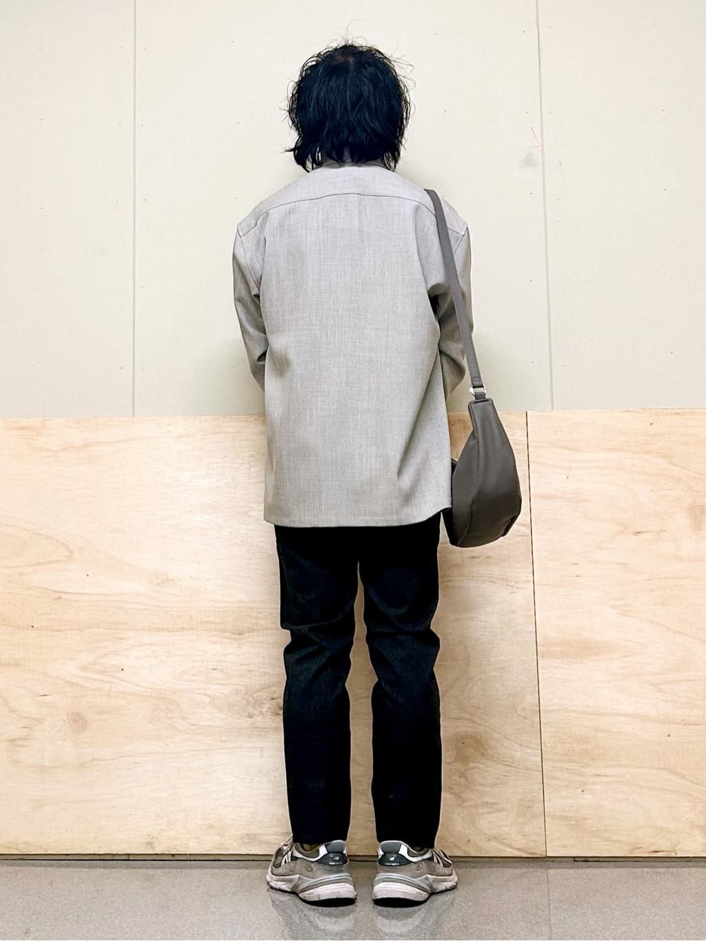 KENJI Iさんの「THE SHOP TK｜【オールシーズン穿ける！】7DAYSストレッチへリンボンパンツ　ON&hArr;OFF兼用」を使ったコーディネート