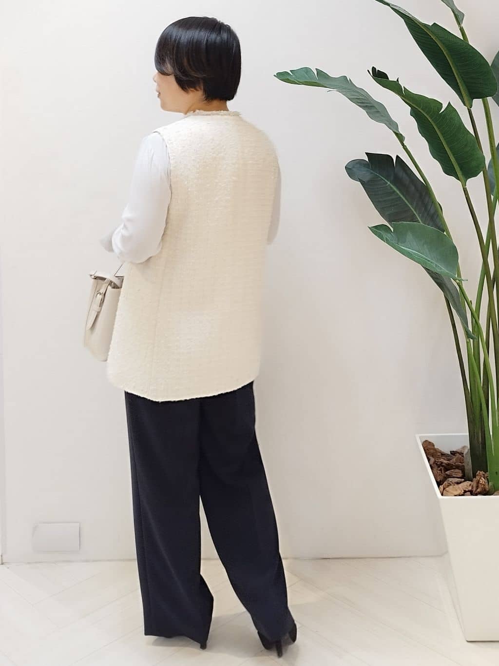 s u g iさんの「UNTITLED｜◆【通勤スーツ】ワイドパンツ」を使ったコーディネート